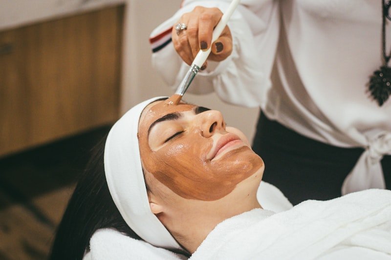 24K Saffron Glow Facial